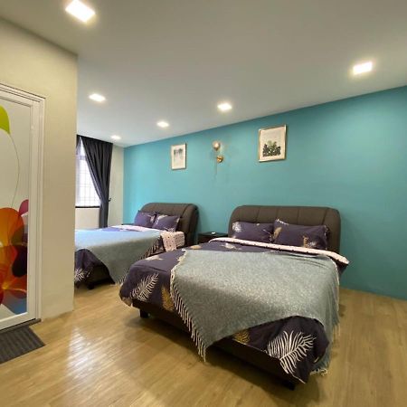 Oneriimba Private Pool & Garden Residence Джохор Бахру Екстериор снимка