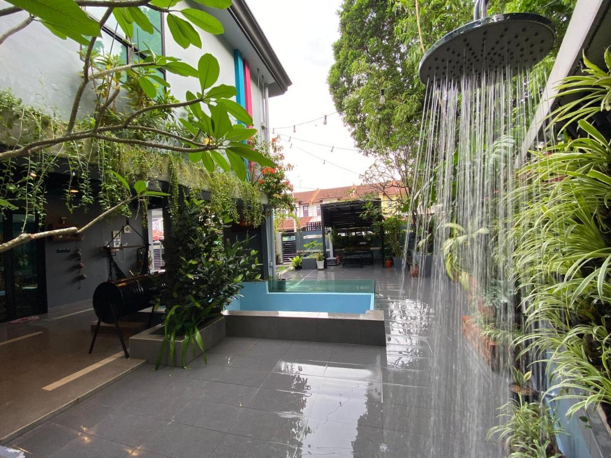 Oneriimba Private Pool & Garden Residence Джохор Бахру Екстериор снимка