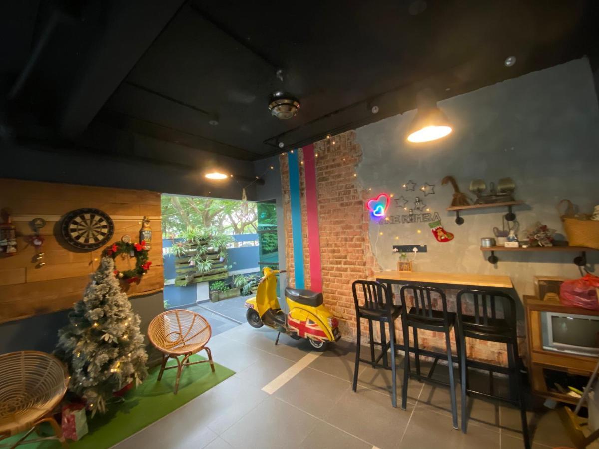 Oneriimba Private Pool & Garden Residence Джохор Бахру Екстериор снимка