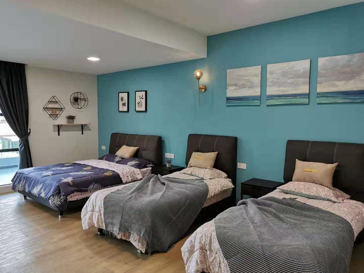 Oneriimba Private Pool & Garden Residence Джохор Бахру Екстериор снимка